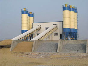 騰飛hzs90型工程混凝土攪拌站圖片